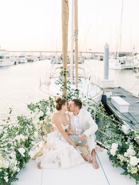 We're absolutely swooning over this sailboat ceremony at Charleston Harbor! The luxurious nautical fete was such a unique, intimate way for this adorable couple to kick off the next chapter of their lives together! For more nautical inspo, see the link in our bio! Little Black Book Photographer: @lindseytaylorphotography Boat Wedding Decorations, Yacht Wedding Decor, Sailboat Wedding, Charleston Elopement, Elopement Venues, Yacht Wedding, Boat Wedding, Key West Wedding, Easy Backdrops