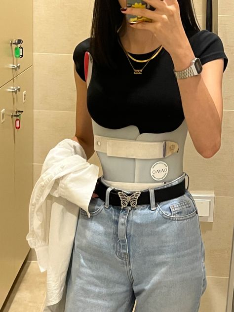 Back Brace Scoliose, Scoliose Braces, Back Brace Outfits, Zara Aesthetic, Modern Corset, Corset Outfits, Cute Cheer Pictures, Basic Skin Care Routine, Clinic Design