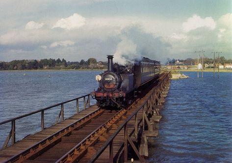 interesting fact that this AI X Terrier class tank engine seen here was originally built in 1872 for LBSCR designed by Wm Stroudley sold to K&SR (then Rother Vly Rlwy) cannibalised & reconstructed as "Bodiam" 1948 transferred to Hayling Is branch till 1963 then reverted to the preservation line KSR after another restoration where still serves. Southern Trains, Union Pacific Train, Hayling Island, Train Photo, Train Locomotive, Disused Stations, Childhood Pictures, Old Train Station, Railway Bridges