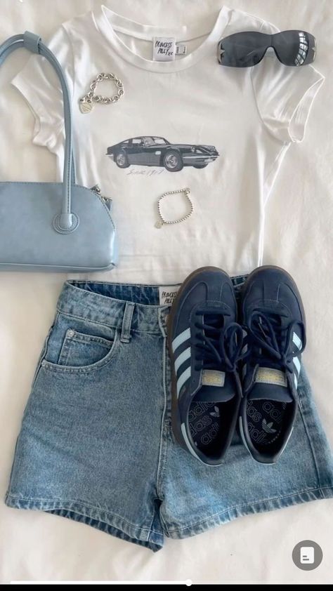 How To Have Style, Denim Shorts Outfit, Outfit Inspo Summer, Outfit Inspo Casual, Simple Outfit, Ootd Summer, Simple Trendy Outfits, Cute Everyday Outfits, Cute Simple Outfits