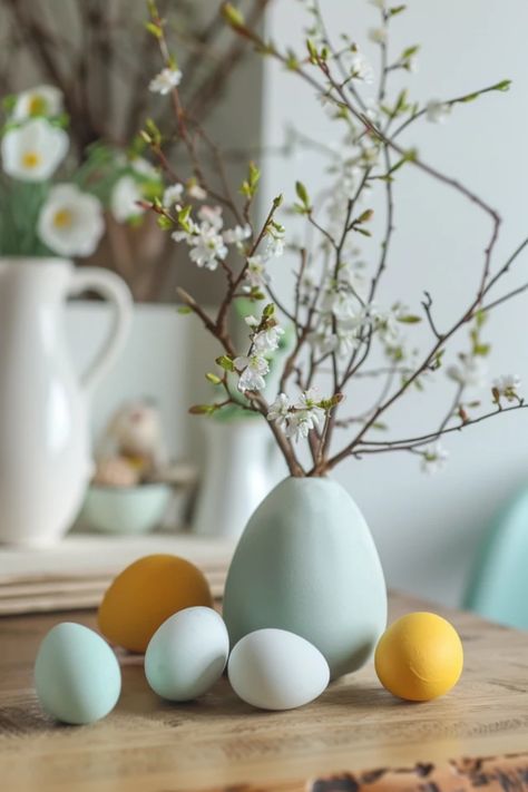 Discover essential furniture pieces for Easter decoration, featuring colorful cushions, stylish chairs, and festive details all perfect for enhancing your home this holiday. Elegant Easter Decor, Themed Table Settings, Simple Easter Decor, Hosting Easter, Colored Chairs, Furniture Essentials, Cozy Cushions, Masquerade Party Decorations, Easter Vibes