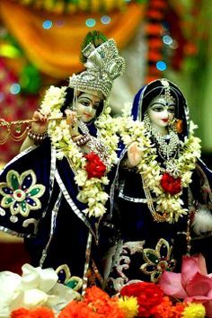 .Radha Krishna. Small Radha Krishna, Radha Krishna Murti, Krishna Murti, Radha Kishan, Iskcon Krishna, Shree Krishna Wallpapers, Krishna Statue, Lord Krishna Hd Wallpaper, Baby Krishna