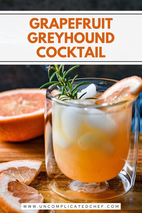 An image of Grapefruit Greyhound Cocktail with a slice of grapefruit Greyhound Cocktail, Winter Cocktail Recipes, Copycat Starbucks Drinks, Winter Cocktails Recipes, Grapefruit Cocktail, Simple Delicious Recipes, Winter Cocktail, Make Simple Syrup, Copycat Starbucks