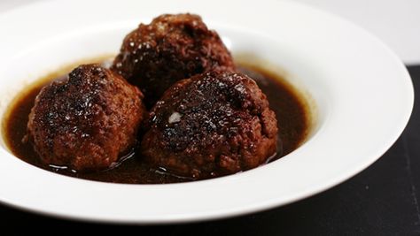 Dutch Meatballs with Gravy Dutch Meatballs, Meatballs In Gravy, Netherlands Recipes, Meatballs With Gravy, Netherlands Food, Meatballs And Gravy, Sausage Meatballs, Dutch Recipes, British Bake Off