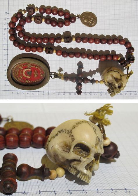 Rosary Jewelry, Momento Mori, Tagua Nuts, Medieval Period, The Skull, Rosary Beads, Skull And Bones, Memento Mori, Prayer Beads