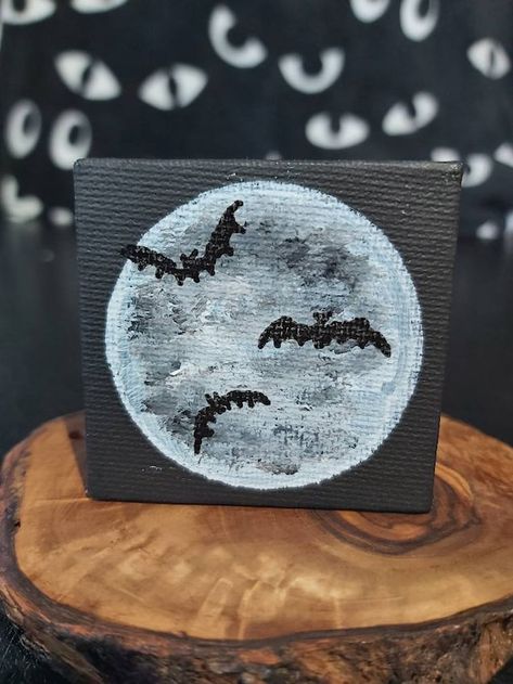 Painting Ideas In Black Canvas, Painting Ideas For Presents, Autumn Painting Ideas On Canvas, Cute Mini Painting Ideas, Mini Lienzos Ideas, Tiny Canvas Art, Black Acrylic Painting, Art Print Quotes, Bat Painting