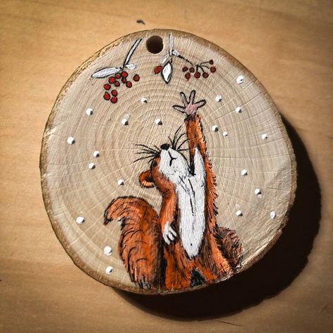 Wood Discs, Painting Parties, Hand Made Wood, Wood Slice Crafts, Wood Slice Art, Wood Burning Crafts, Painted Christmas Ornaments, Dyi Projects, Navidad Diy