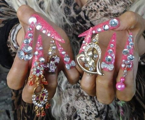 Weird Nails, Gal Nails, Gyaru Nails, Nail Piercing, Junk Nails, Fashion 2000s, Wow Nails, Punk Nails, Duck Nails