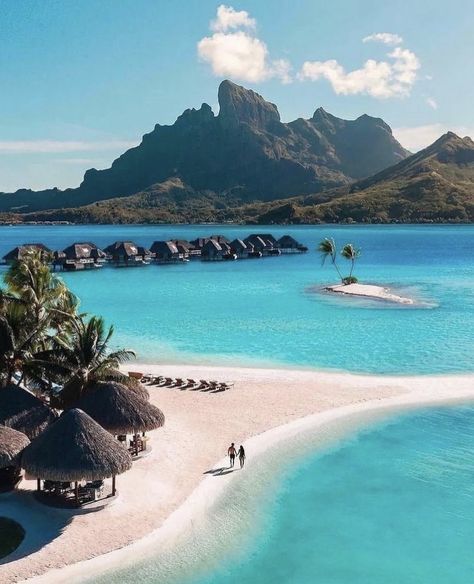 Bora Bora Island, Bora Bora French Polynesia, International Tourism, Best Honeymoon Destinations, Best Vacation Spots, Destination Voyage, Island Getaway, Best Resorts, Bora Bora