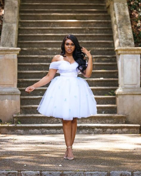 Ceremony Dress Guest Style, Short Bridal Gown Classy, Short Bride Reception Dress, Nice Dresses For Wedding Guest, Bridal Shower Clothes, Short Dress For Wedding Guest, Civil Wedding Dress Short, Sneakerhead Wedding, Bridal Shower Dress Ideas