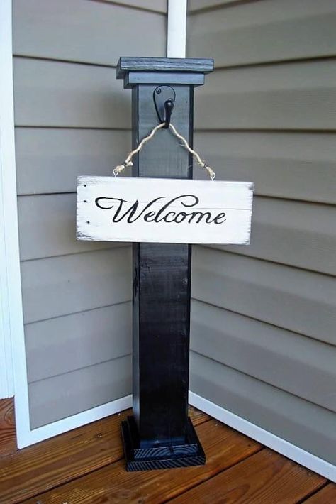 20 Clever DIY Projects To Reuse Old Fence Posts Front Porch Welcome Sign, Porch Welcome Sign, Decks And Porches, Green Life, Porch Patio, Front Door Decor, Outdoor Projects, Diy Projects To Try, If You Love