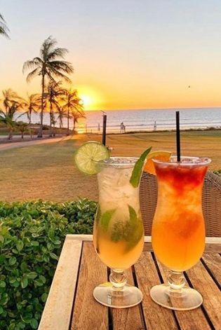 Sunset drinks overlooking tropical Cable Beach, what's not to love!🧡 Cable Beach Broome, Human Proportions, Sunset Drinks, Sunset Drink, Malibu Sunset, Beach Cocktails, Colorful Drinks, Beach Drinks, Summer Backgrounds