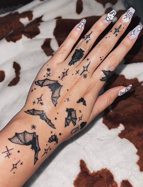 Halloween Forearm Tattoo Women, Aesthetic Angel Wings Tattoo, Tim Burton Leg Sleeve Tattoo, Halloween Filler Tattoo, Spiderweb Hand Tattoo, Spooky Hand Tattoos, Sui̇ci̇deboys Tattoos, Small Funny Tattoos, Thing Tattoo