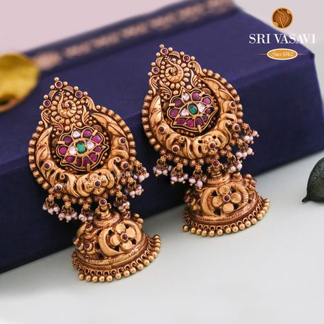 Antique Jhumkas, Temple Jewellery Earrings, Gold Jhumka, Gold Earrings Indian, Classic Jewellery, Gold Jhumka Earrings, Gold Temple Jewellery, Earring Styles, Indian Jewelry Earrings