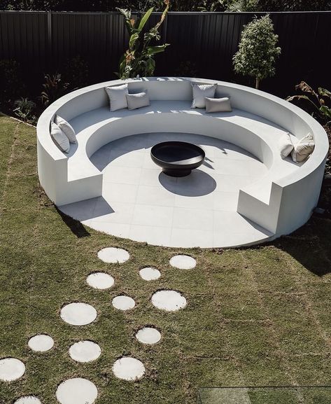 Concrete Seating, Outdoor Fire Pit Seating, Outdoor Fire Pit Area, Phoenix Fire, Backyard Creations, Sunken Fire Pits, Fire Pit Seating Area, Backyard Fireplace, Concrete Fire Pits