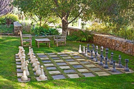 Life-size game of chess Outdoor Chess, Malibu Home, Rock Garden Design, Garden Floor, Garden Games, Garden Idea, Nice Places, Game Rooms, Mel Gibson