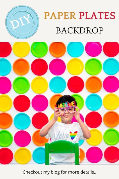 Quick and easy DIY photo backdrop ideas Fun Photobooth Backdrop, Polka Dot Backdrop, Quick And Easy Photo Backdrop, Selfie Wall Ideas Home, Diy Selfie Backdrop, Selfie Station Ideas Backdrops, Grandparents Day Photo Backdrop, Selfie Station Ideas, Diy Photo Backdrop Ideas