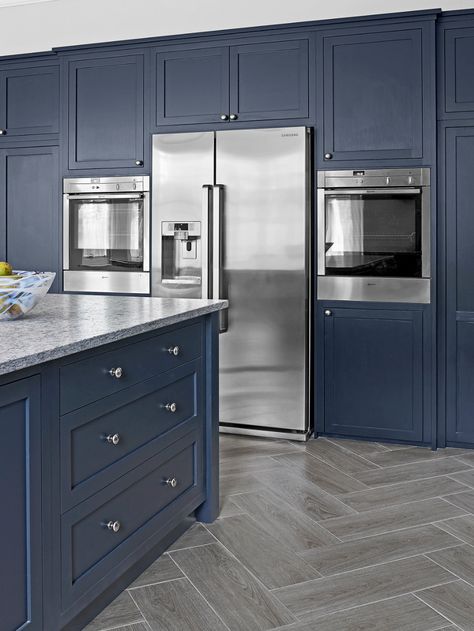 The right prep, primer, and paint can transform the look of your cupboards—and your entire cook space—without busting the budget Repaint Cabinets, Kitchen With Blue Cabinets, Cupboards Ideas, Dark Blue Kitchen Cabinets, Navy Kitchen Cabinets, Steel Kitchen Cabinets, Navy Blue Kitchen, Cabinet Painting, Blue Kitchen Cabinets