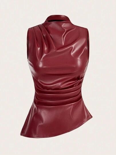 Wine Color Outfits, Wine Red Clothes, Gold And Red Outfit, Leather Tank Top Outfit, Cherry Red Outfit, Leather Top Outfit, Leather Tops, 90s Fashion Women, Street Shooting