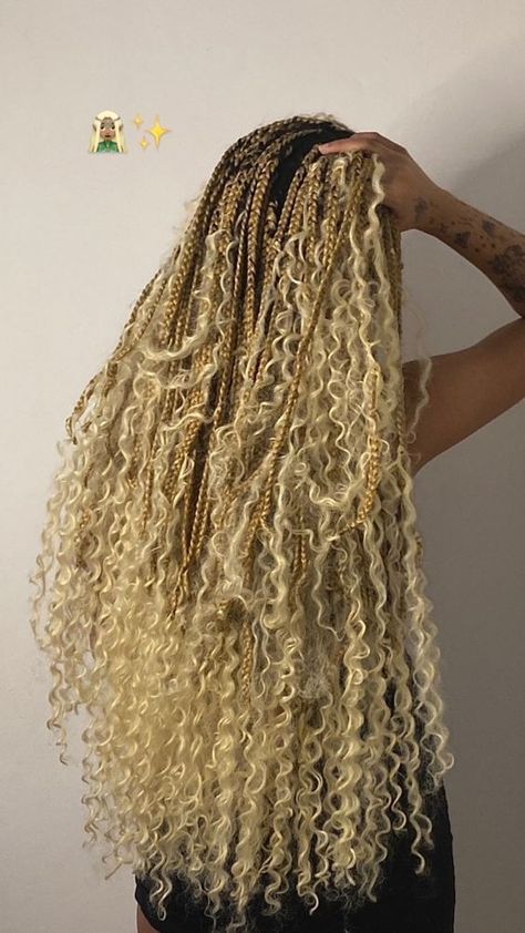 Goddess Braids: 26 Stunning Ideas You Should Wear ASAP Box Dreads, Natural Hair Short Cuts, Goddess Braids Hairstyles, Blonde Braids, Natural Afro Hairstyles, Cute Box Braids Hairstyles, Protective Hairstyles Braids, Pretty Braided Hairstyles, African Braids