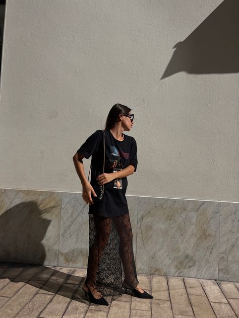 lace skirt, long skirt, outfit with skirt and T-shirt, autumn outfit, fashion, rock style Sheer Lace Maxi Skirt, Lace Skirt With Oversized T Shirt, Long Black Linen Skirt Outfit, Mesh Long Skirt Outfit, Lace Trim Skirt Outfit, T Shirt Maxi Skirt, Lace Skirt And Tshirt, Lace Long Skirt Outfit, Long Skirt T Shirt Outfit