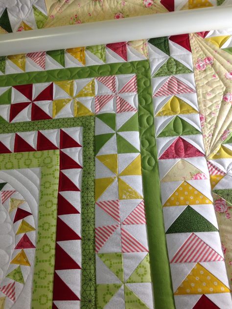 Pinwheel Border Quilt, Borders Quilt Ideas, Fancy Quilt Borders, Round Robin Quilt Ideas Patterns, Flying Geese Border Ideas, Triangle Quilt Borders, Flying Geese Borders On Quilts, Ribbon Borders For Quilts, Sashing Ideas For Quilts