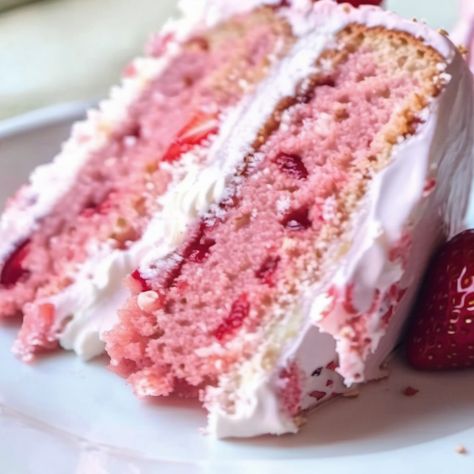 Best Homemade Strawberry Cake Strawberry Cake Recipes Homemade, Strawberry Cake Recipe From Scratch, Strawberry Cloud Cake, Best Strawberry Cake Recipe, Strawberry Cake From Scratch, Rhubarb Upside Down Cake, Easy Pineapple Cake, Southern Caramel Cake, Homemade Strawberry Cake