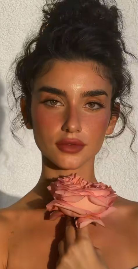 Ethereal Aesthetic Makeup, Ethereal Beauty Aesthetic, Ethereal Beauty Woman, Parisian Makeup, Y2k Makeup Looks, Face With Flowers, Korean Skincare Products, Mekap Mata, Ethnic Beauty