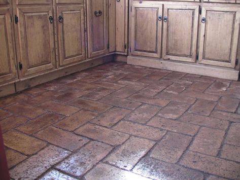 How to Waterproof Your Brick Basement Floor Brick Floors, Deco Champetre, Brick Flooring, Natural Building, Basement Flooring, Up House, Diy Flooring, Tile Flooring, Kitchen Floor