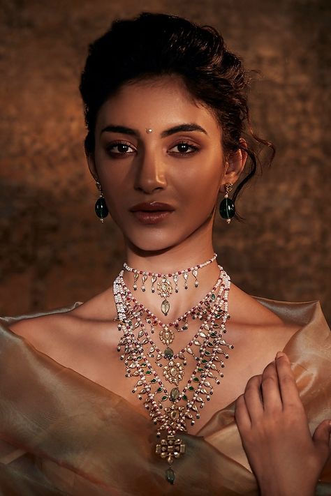 Long Necklace Gold, Necklaces Long, Contemporary Bridal, Neck Pieces Jewelry, Bridal Hair Buns, Fancy Jewelry Necklace, Jewelry Photoshoot, Indian Photoshoot, Tarun Tahiliani