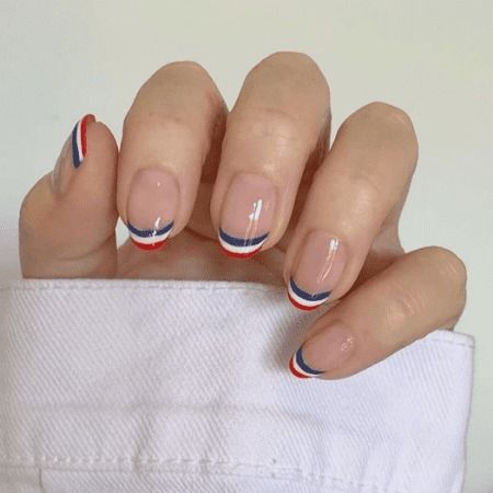 46 cutest 4th of July Nails that are Breathtakingly pretty Patriotic Nails Design, Patriotic Nails, Usa Nails, Fourth Of July Nails, 4th Of July Nails, French Nail Designs, July Nails, Festival Nails, Classy Nails