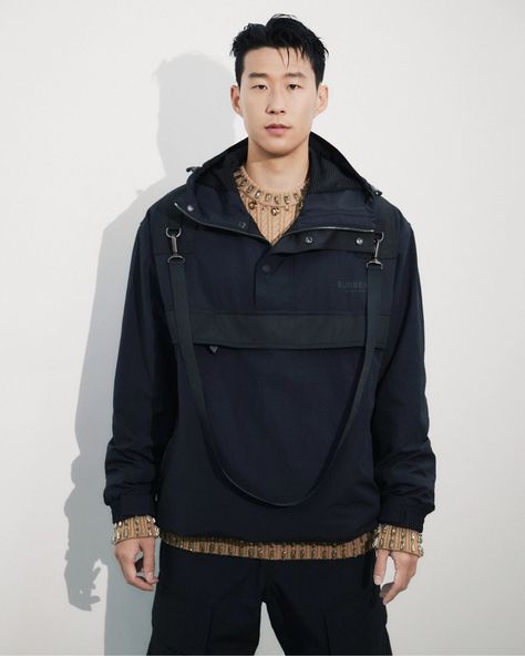 Meet Our New Burberry Ambassador | Burberry® Official Korean Football, Son Heung Min, Minimalist Fashion Men, Burberry Models, Best Football Players, Football Icon, Football Coach, Tottenham Hotspur, Brand Ambassador