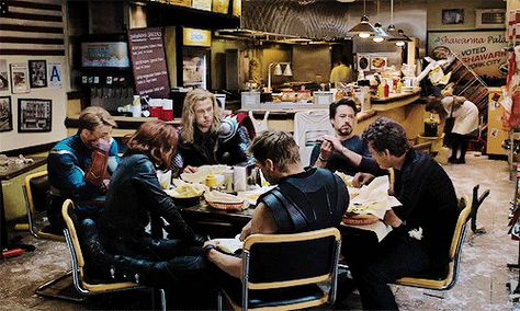 SHAWARMA forever. Avengers Shwarma, Avengers Gif, Avengers 2012, Avengers Cast, Phil Coulson, Carol Danvers, Peggy Carter, Avengers Age, Joss Whedon