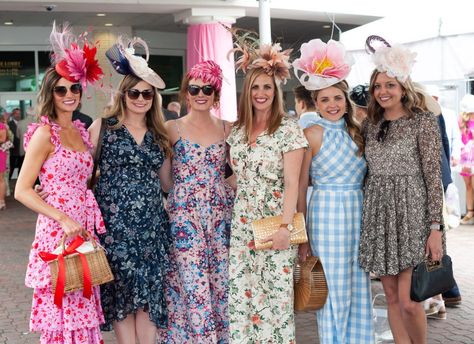 Hats For Kentucky Derby Party, Derby Style Outfits, Kentucky Derby Hairstyles With Hat, Derby Dresses And Hats Outfit Classy, Derby Looks For Women, Womens Kentucky Derby Outfits, Kentucky Derby Party Outfit For Women, Derby Outfits For Women Dresses, Kentucky Derby Hairstyles