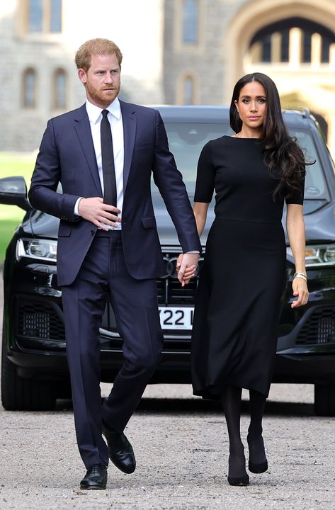 Ratu Elizabeth, Meghan Style, Meghan Markle Dress, Princ Harry, Portia De Rossi, Meghan Markle Style, Principe Harry, Isabel Ii, Orlando Bloom