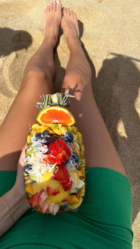 Hawaiian Acai Bowl, Acai Bowls, Hawaii Beach, Bowl Designs, Summer Bucket Lists, Summer Bucket, Grad Party, Papaya, Spring Break