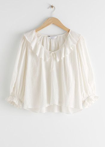 Frilled Puff Sleeve Top - White - Tops & T-shirts - & Other Stories Ruffle Collar Top, Chic Blouses, Simply Chic, Ruffle Collar, Collar Top, Women Shirts Blouse, 로고 디자인, Puff Sleeve Top, Fashion Story