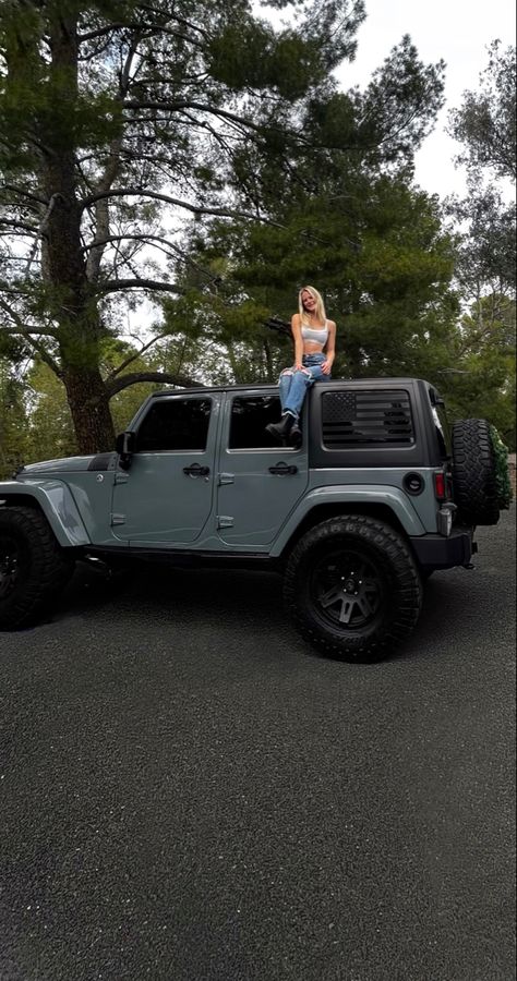 jeep jeep wrangler custom jeep jeep accessories  trees custom car blue jeep anvil grey grey jeep Trucks For Women, Jeep Car Aesthetic, Pretty Jeeps, Jeep Girl Aesthetic, Teenage Cars, Jeep Decorations Interior, Pastel Jeep, Dream Car Jeep, Cute Jeeps