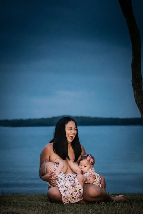 14 Photos Of Moms Breastfeeding Multiples That Will Make Your Heart Double In Size Breastfeeding Baby And Husband, Two Moms Family Lgbt Aesthetic, Breastfeeding Photoshoot Ideas, Poppy Photography, Tandem Nursing, Extended Breastfeeding, Breastfeeding Twins, Twin Pictures, Multiples Baby