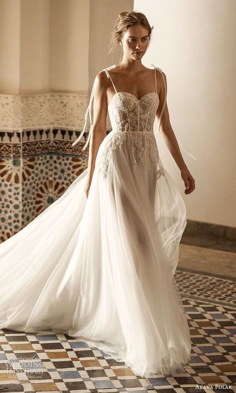 Weeding Dress Boheme, Fall 2023 Wedding, Tulle A Line Wedding Dress, 2023 Wedding Dresses, Glam Dress, Field Wedding, Wedding Inspirasi, Bride Fashion, Pretty Wedding Dresses