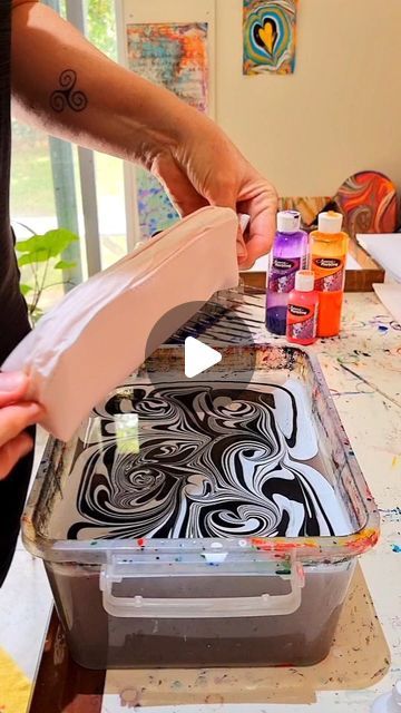 Bronwyn Rayner on Instagram: "Once you have learnt the basics of Water Marbling,  it's time to experiment, take risks, and have some fun 😁. This polyester fabric pencil case turned out surprisingly well. It did require a prep with a coat of alum spray." Marbling Fabric Tutorials, Marble Dye Fabric, Water Marbling Fabric, Marble Fabric Diy, Petroglyphs Art, Marbling Fabric, Marbling Techniques, Water Marbling, Tie Dye Crafts