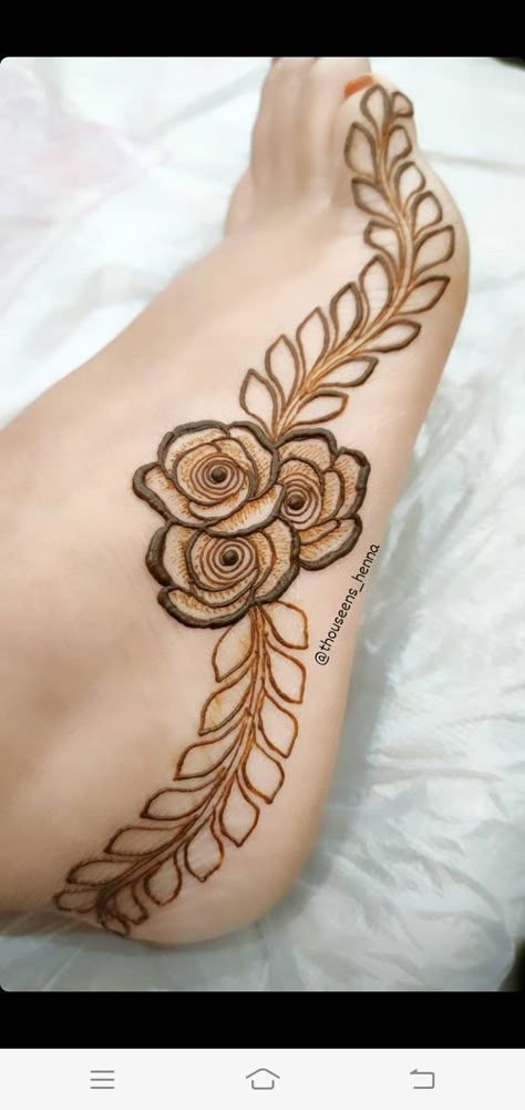 Mehendi For Foot, Mehendi Designs For Foot, Leg Design Mehndi, Leg Mehendi Design Unique, Foot Mehndi Designs Simple, Foot Mehendi Design, Foot Mehndi Designs, Leg Mehendi, Leg Mehendi Design