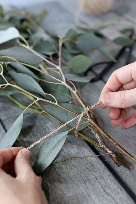 How To Make An Oversize Eucalyptus Wreath | Hello Nest Decorating With Eucalyptus Garland, Eucalyptus Crafts, Eucalyptus Christmas Decor, Homemade Door Wreaths, Homemade Door, Eucalyptus Diy, Moss Wreath Diy, Diy Eucalyptus, Diy Swag