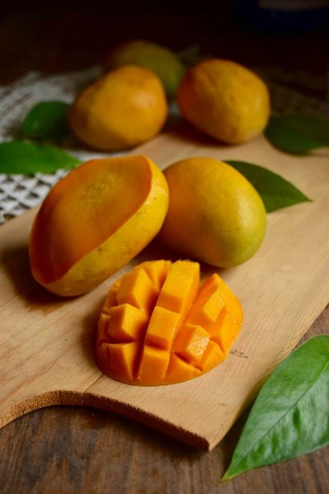 Mango photography Mango Food Photography, Mangoes Photography, Mango Photography Fruit, Mango Advertisement, Mango Photoshoot, Mango Photography, Mango Farm, Food Photography Fruit, Alphonso Mango