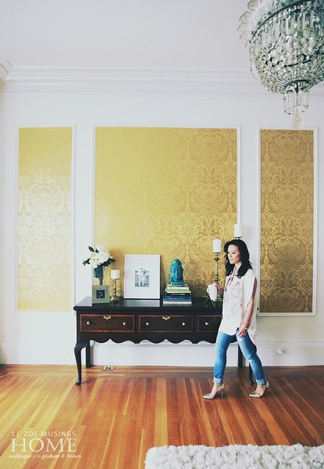 Oh, that gold! /ES Wallpaper Makeover, Mustard Wallpaper, No Exit, Bold Kitchen, My Bedroom Ideas, House Paint Colors, Graham Brown, Picture Frame Molding, Diy Wallpaper