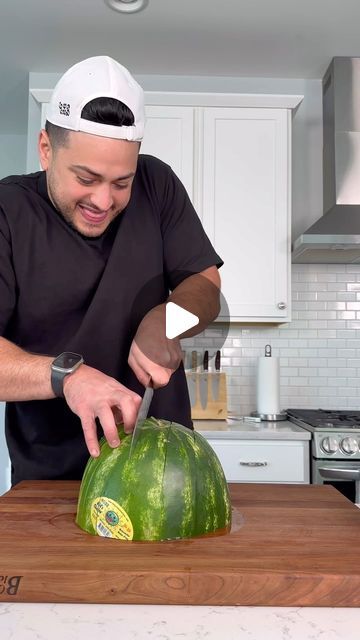 Ahmad Alzahabi on Instagram: "Bringing This Gem Back🤣🍉 How To Cut A Watermelon" Slicing Watermelon Party Ideas, Watermelon Cuts Ideas, How To Serve Watermelon, Ways To Cut Watermelon Creative, Watermelon Slicing Ideas, How To Carve A Watermelon, How To Serve Watermelon At A Party, How To Slice A Watermelon, How To Cut A Watermelon Into Triangles