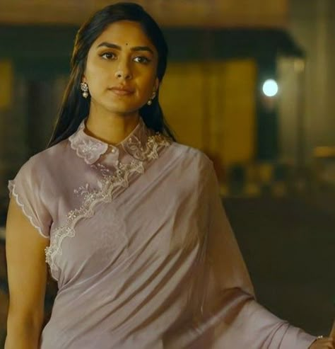 Mrunal Thakur Blouse Designs, Blouse Designs With Collar Neck, Collar Neck Blouses For Sarees, Coller Neck Blouse Design, Sita Ramam Blouse Designs, Seetharamam Blouse Models, Mrunal Thakur Sita Ramam Outfits, Sitaramam Blouse Designs, Seeta Ramam Blouse Design