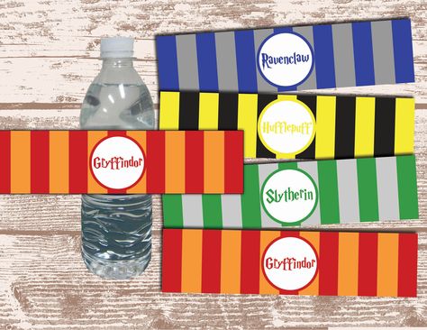 harry potter water bottle labels Harry Potter Water Bottle Labels, Harry Potter Water Bottle, Water Bottels, Hogwarts Trunk, Printable Harry Potter, Diy Harry Potter Crafts, Harry Potter Parties Food, Harry Potter Gifts Diy, Harry Potter Wallpaper Backgrounds