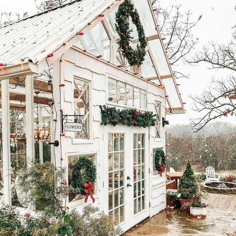 ANTIQUE FARMHOUSE on Instagram: “📷: @bloom_greenhouse There's just something so beautiful, so calming, so serene with fluffy snowflakes floating down from above. It's even…” Shed Exterior Ideas, Small Stone Cottage, Greenhouse Pictures, Cottage Backyard, Winter Greenhouse, Greenhouse Shed, Backyard Greenhouse, She Sheds, Stone Cottage