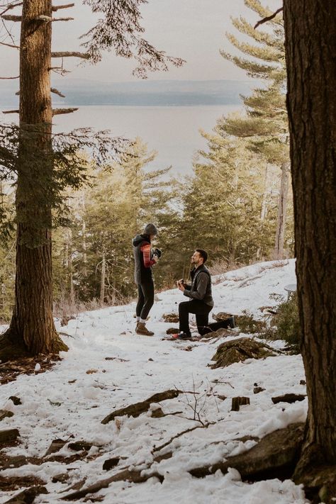 Proposal Ideas Hiking, Proposal In The Snow, Snow Proposal Ideas, Hiking Proposal Ideas, Summer Proposal Ideas, Skiing Proposal, Trail Proposal, Cabin Proposal, Proposal Ideas Winter